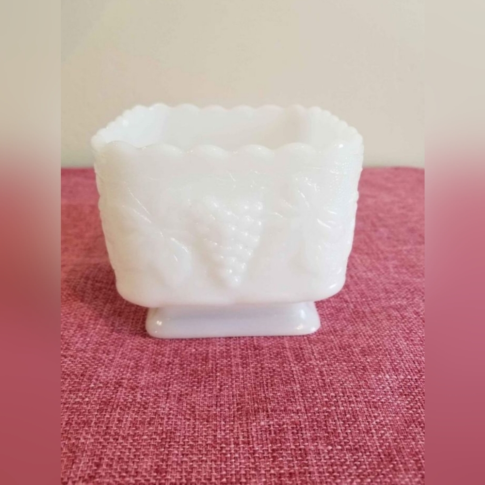 Vintage Anchor Hocking Milk Glass
